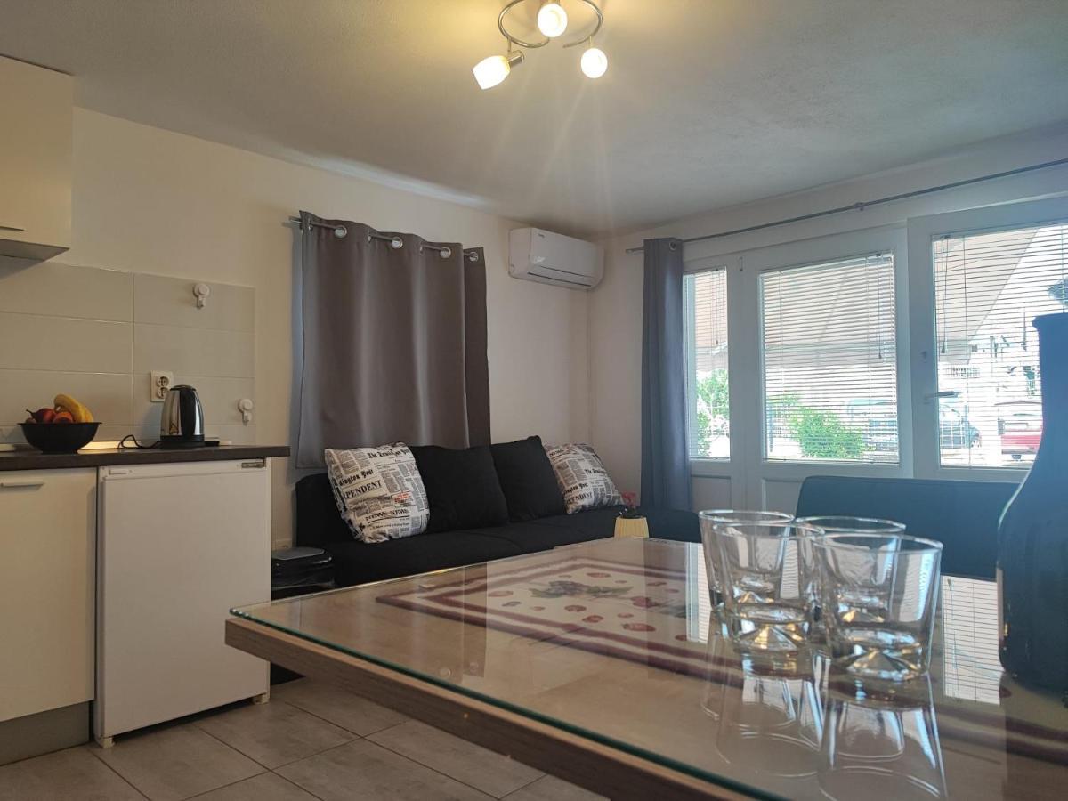 Apartman Luka Apartment Vodice Exterior photo