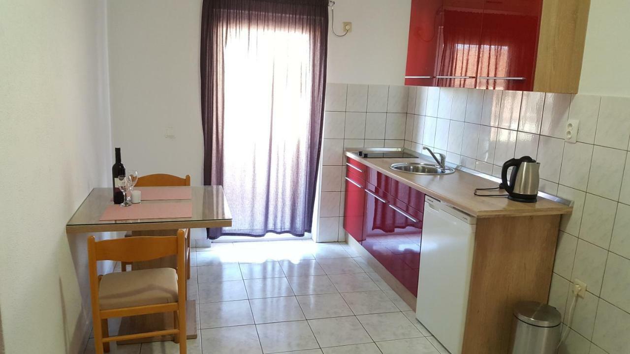 Apartman Luka Apartment Vodice Exterior photo
